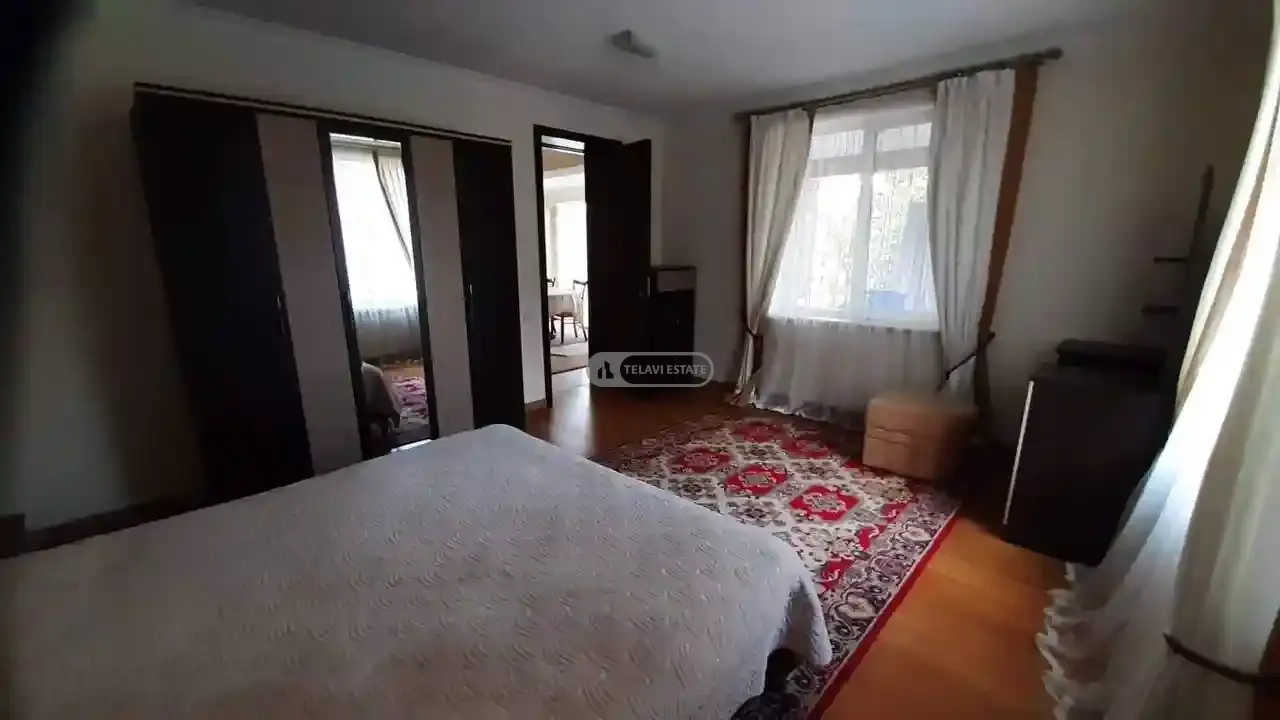 ქირავდება სახლი თელავში