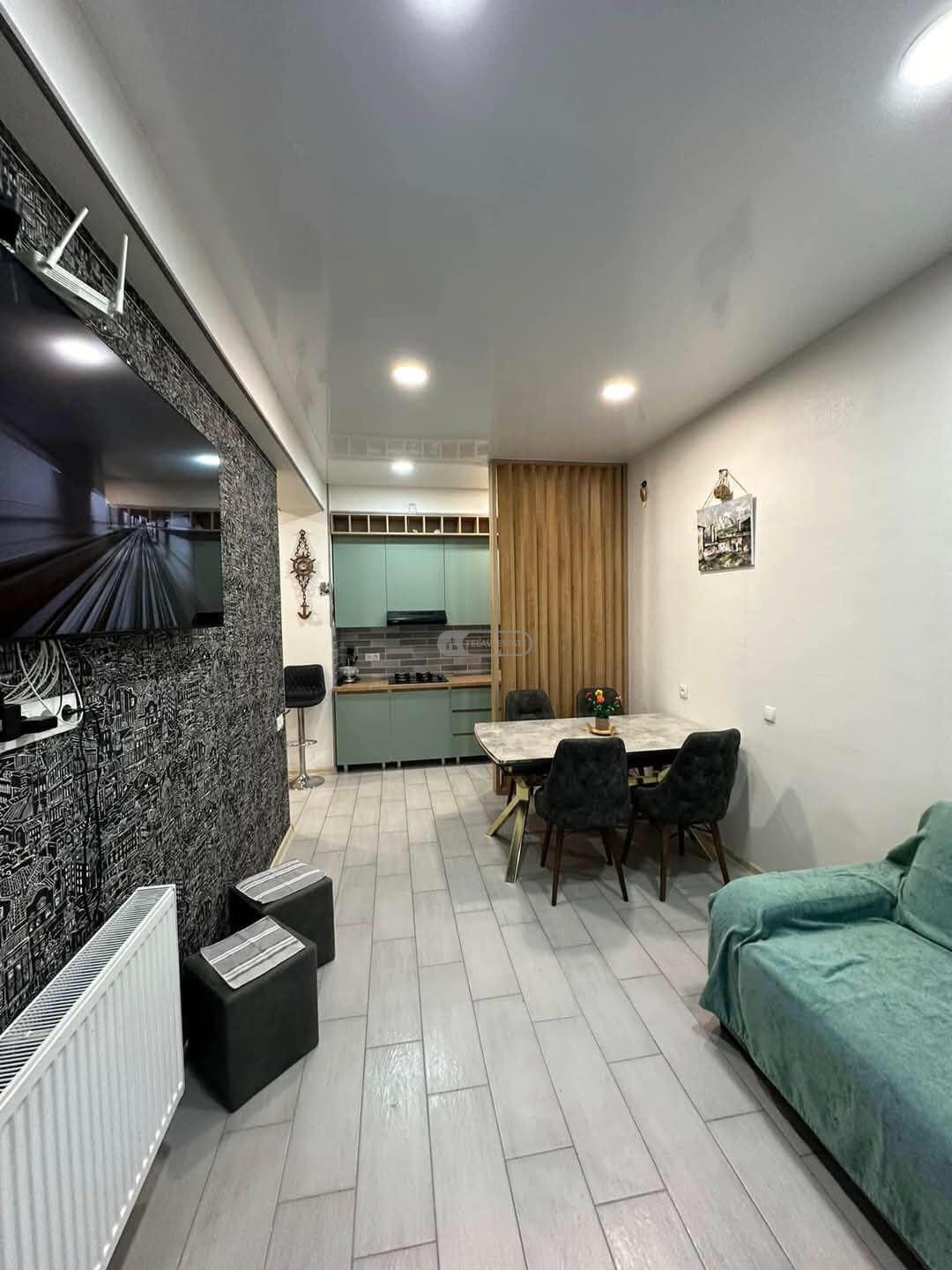 3 ოთახიანი ბინა თელავში