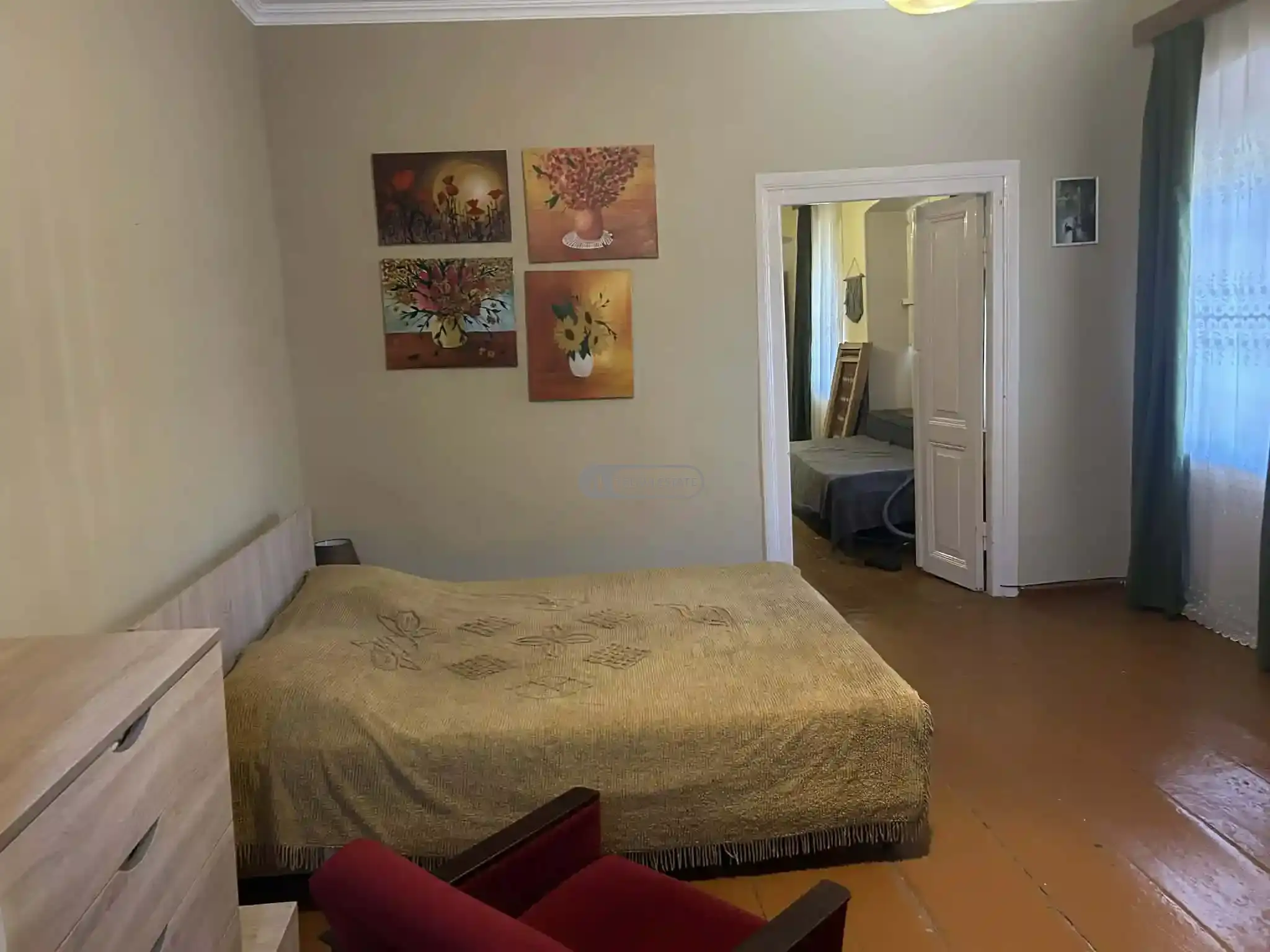 ქირავდება სახლი თელავში