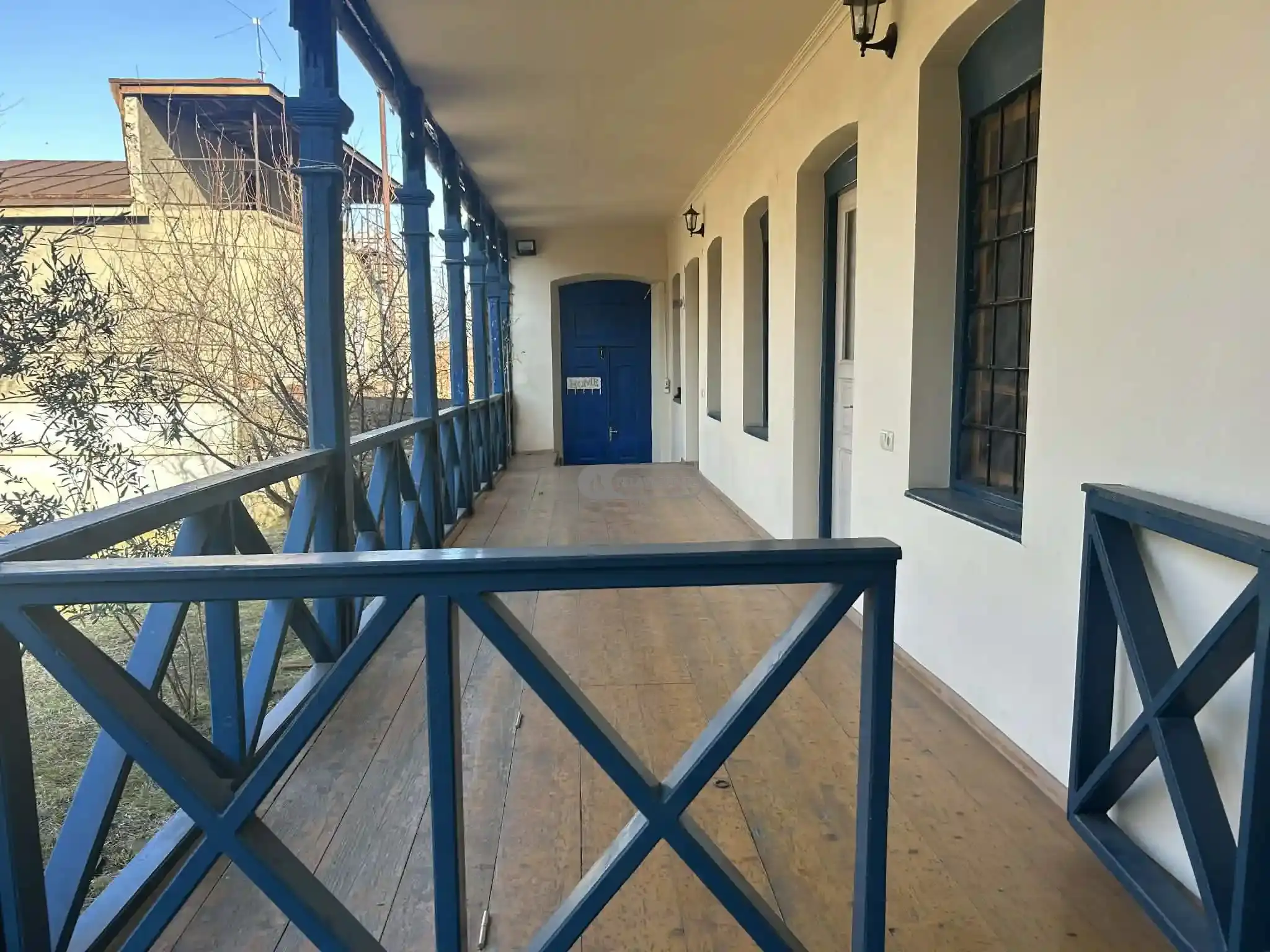 ქირავდება სახლი თელავში