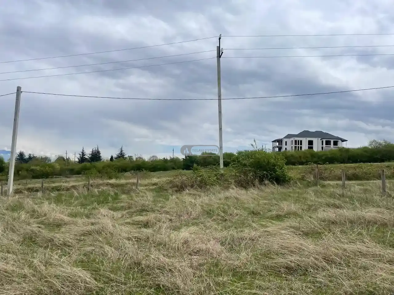 Инвестиционный участок в Вардиcубани