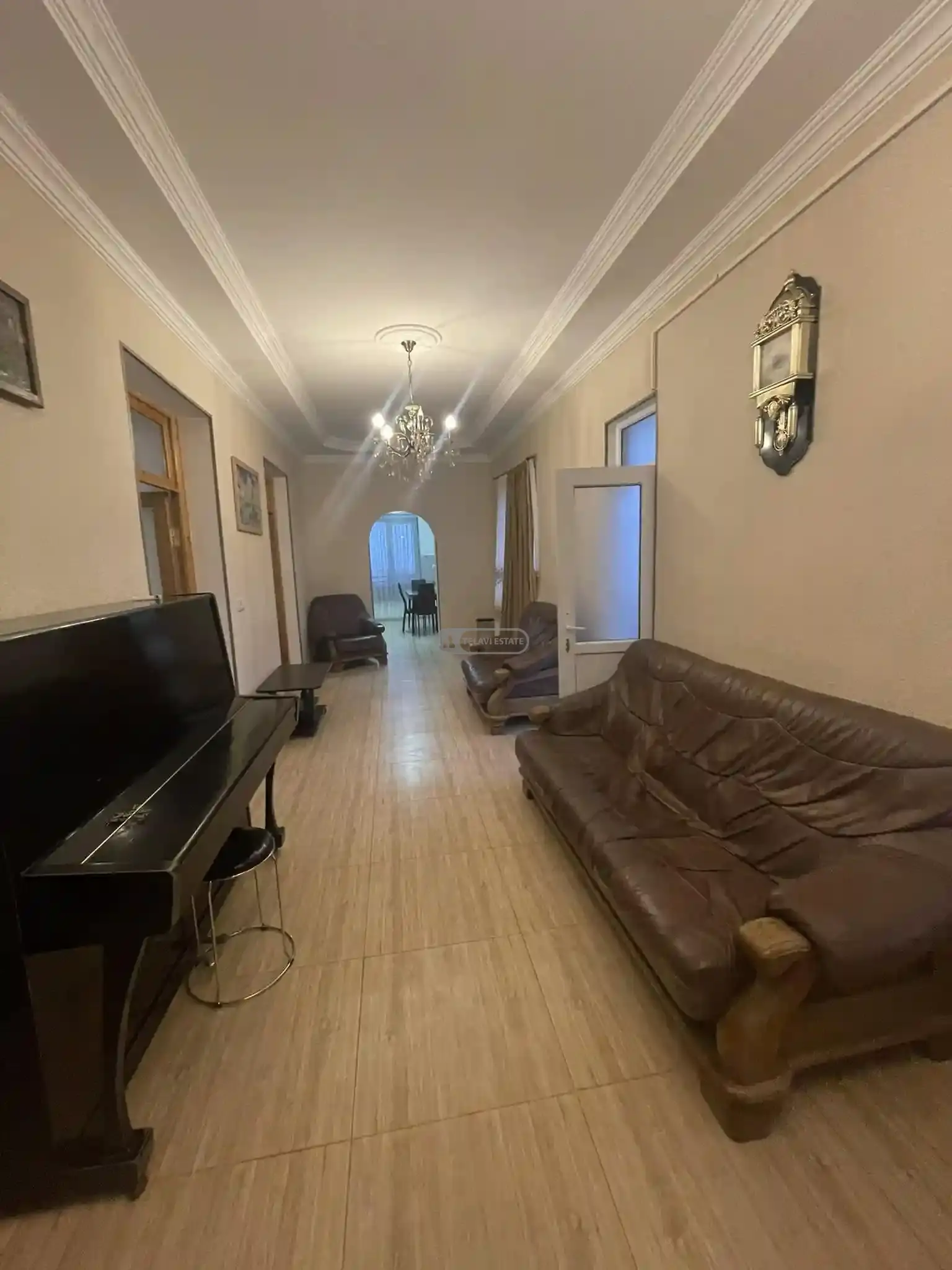 ქირავდება სახლი თელავში