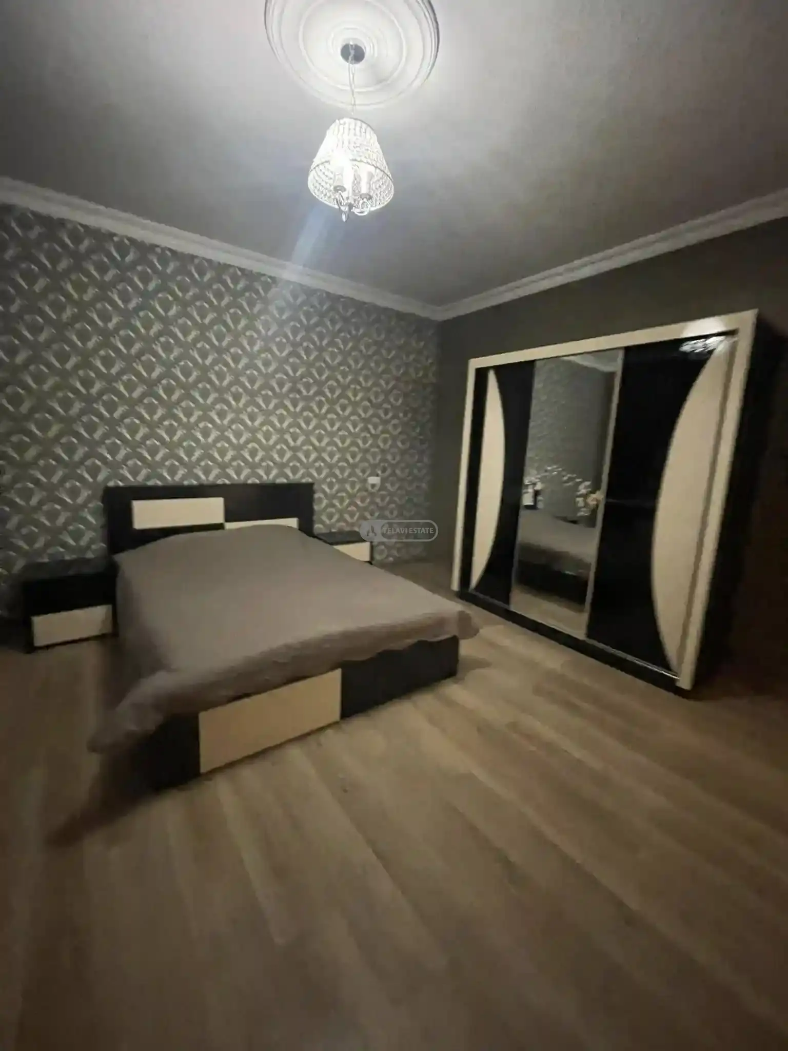 ქირავდება სახლი თელავში