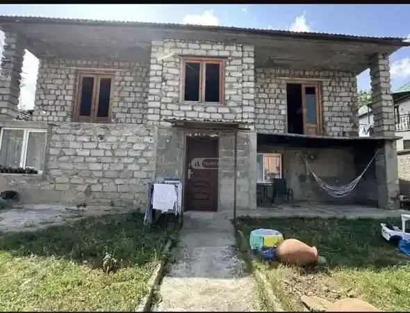 ორ სართულიანი სახლი თელავში