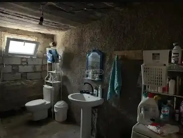 ორ სართულიანი სახლი თელავში