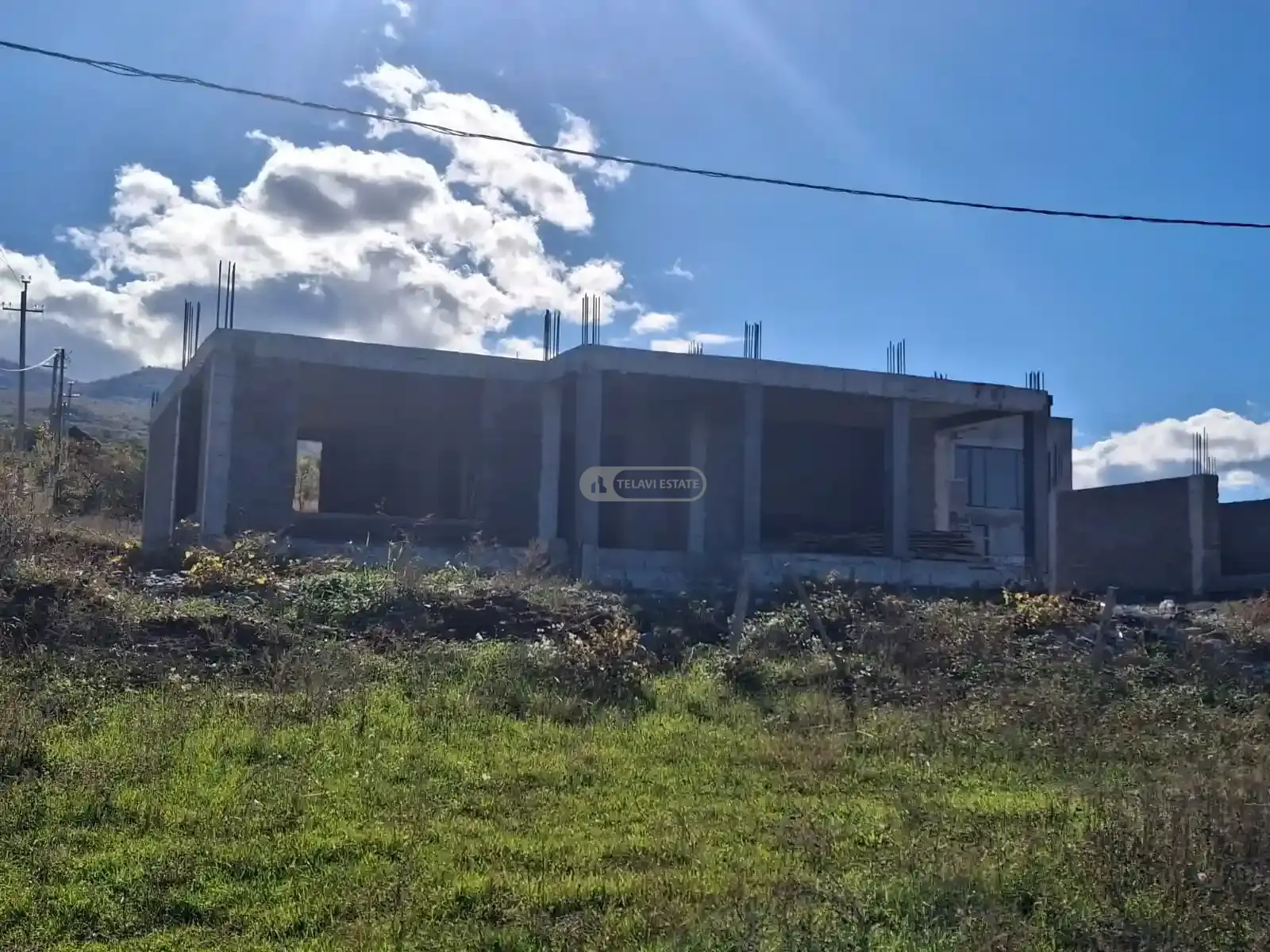 ახალ აშენებული სახლი ვარდისუბანში