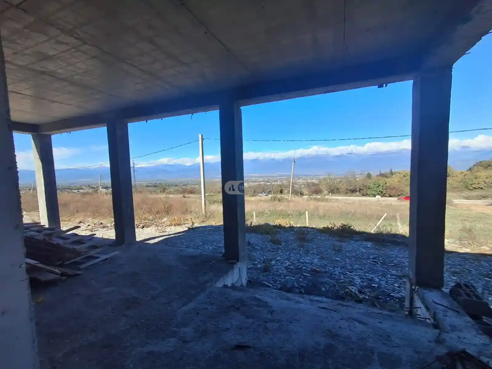 ახალ აშენებული სახლი ვარდისუბანში