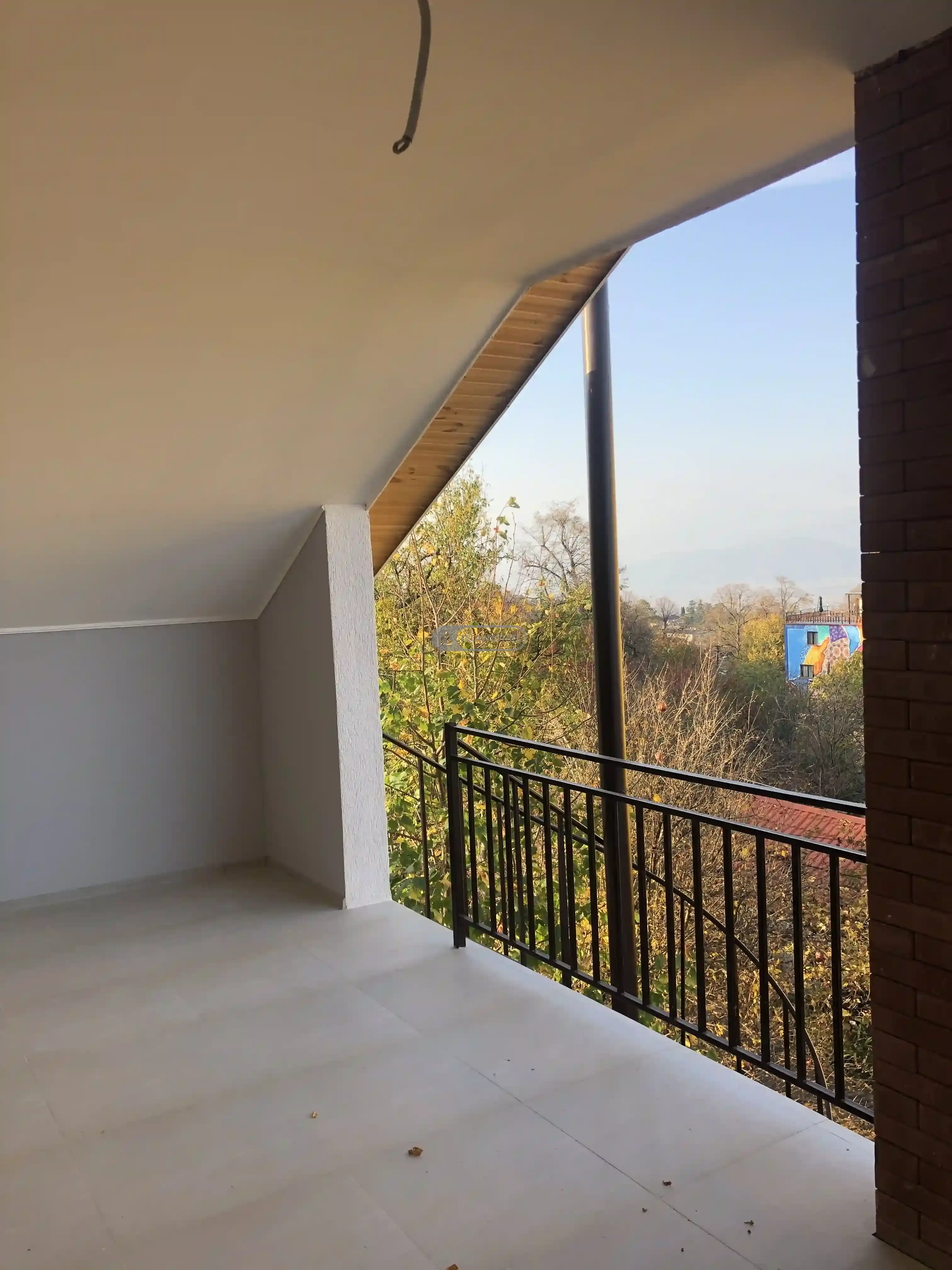 ახალი აშენებული სახლი თელავში