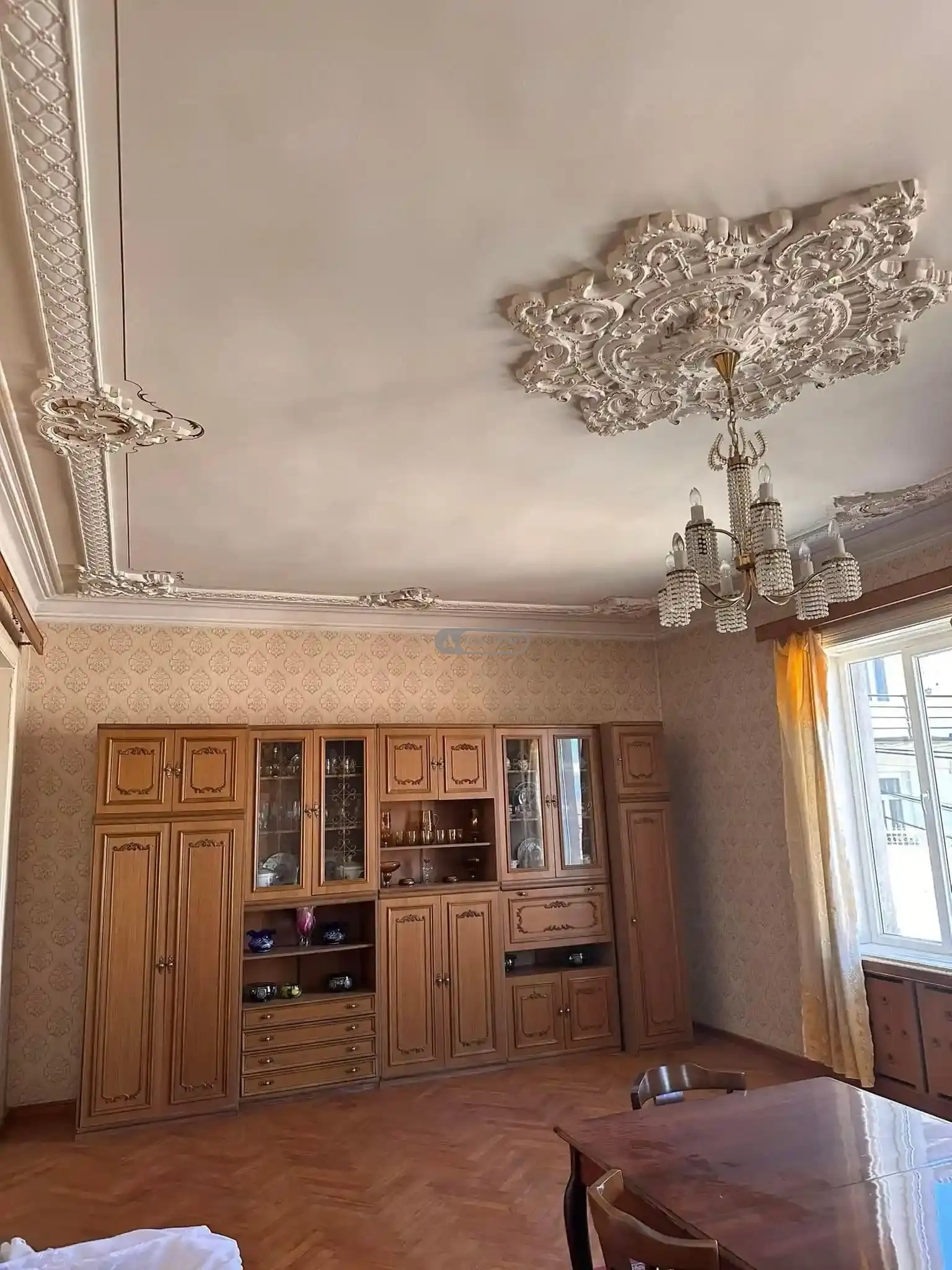 ორსართულიანი სახლი თელავში