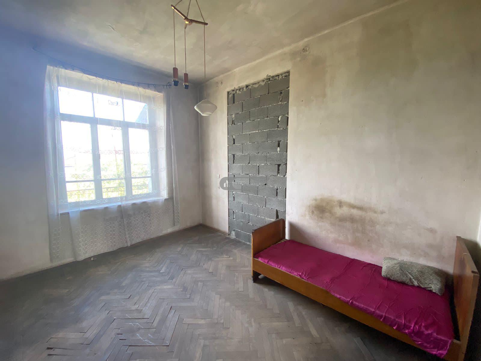 სარემონტო სახლი კურდღელაურში