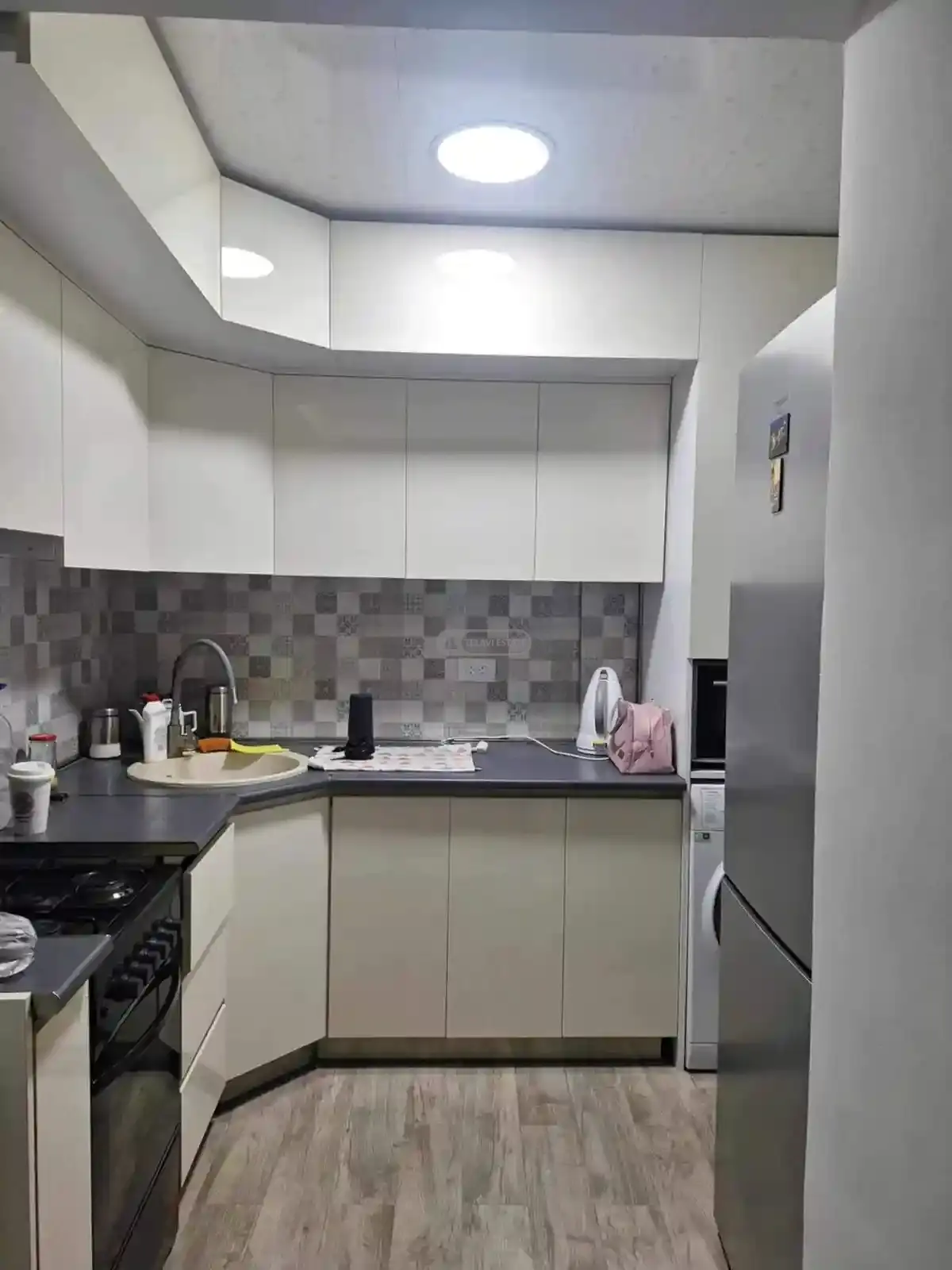 ქირავდება ბინა თელავში