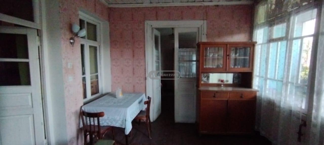 ორსართულიანი სახლი წინანდალში