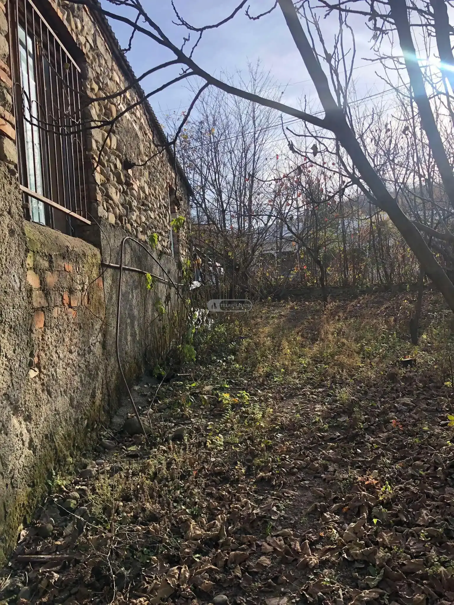 Белетажный дом с мансардой в Телави