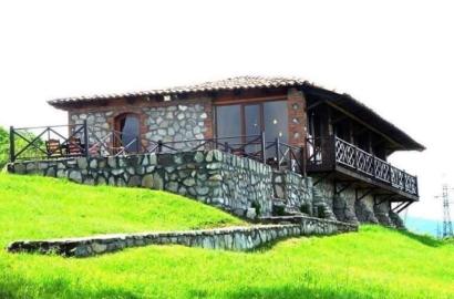 Restaurant / Hotel in Atsquri Village