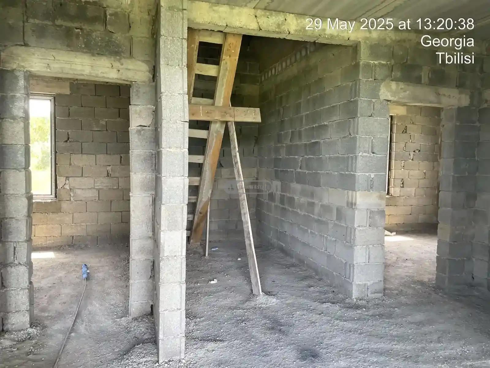 ახალი აშენებული სახლი კურდღელაურში