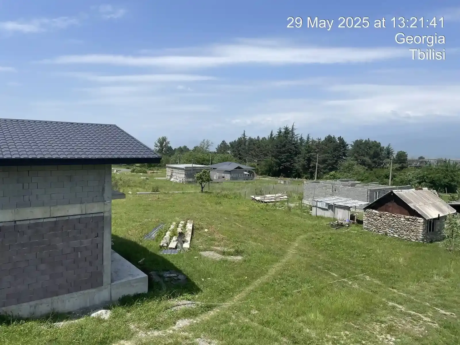 ახალი აშენებული სახლი კურდღელაურში