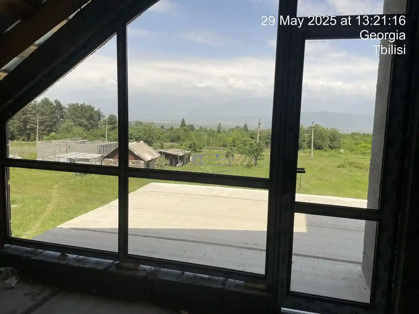 ახალი აშენებული სახლი კურდღელაურში