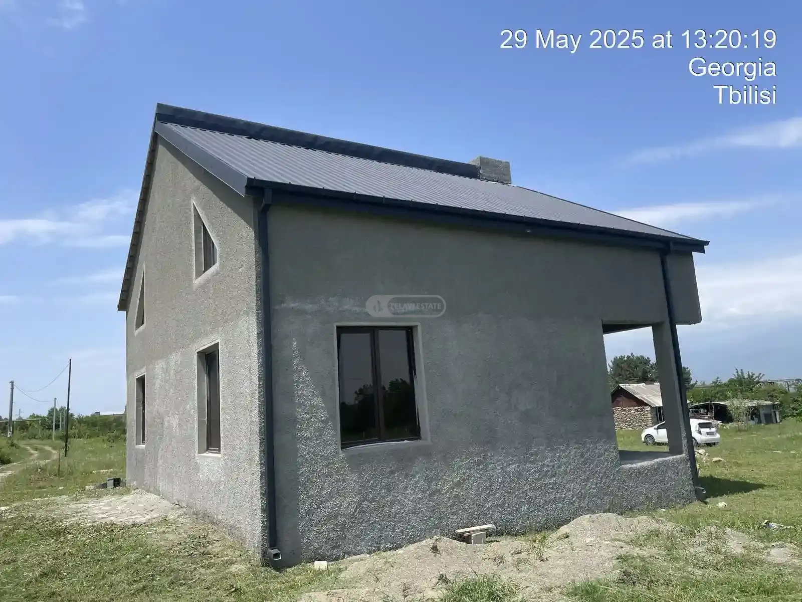 ახალი აშენებული სახლი კურდღელაურში