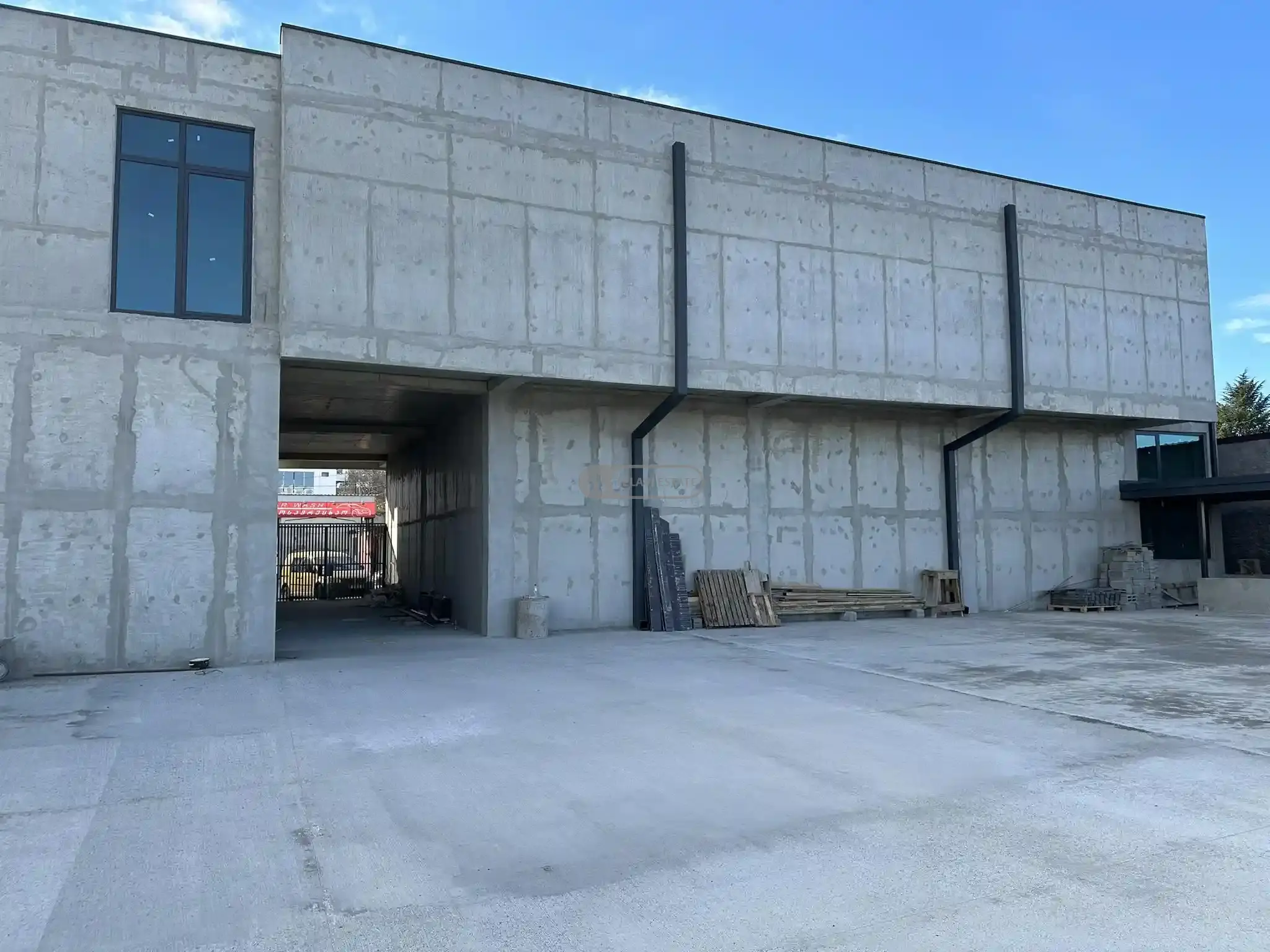 ქირავდება კომერციული ობიექტი თელავში