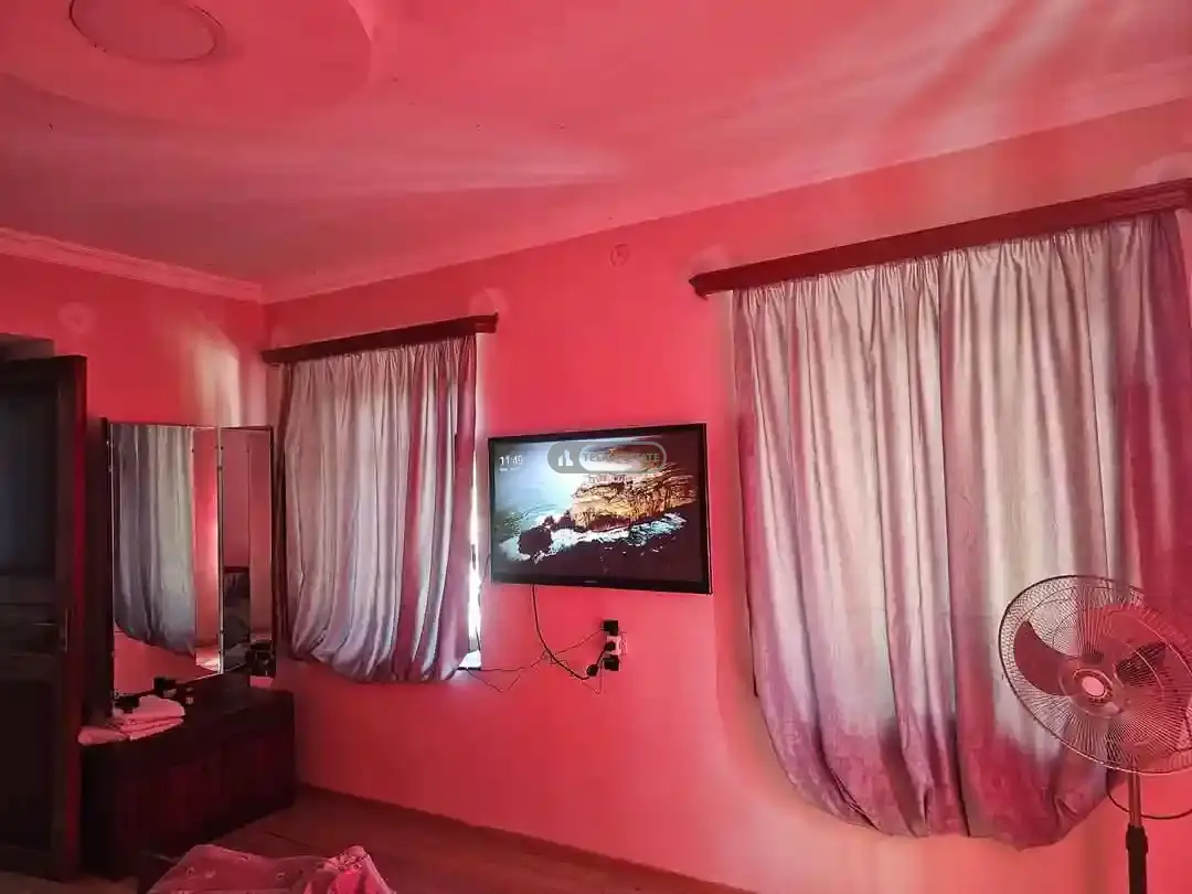 Two-Story House for Sale in Ozhio