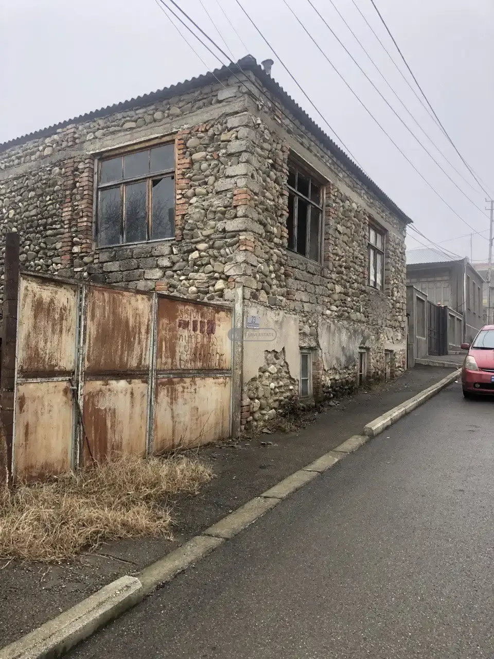 ორსართულიანი სახლი თელავში