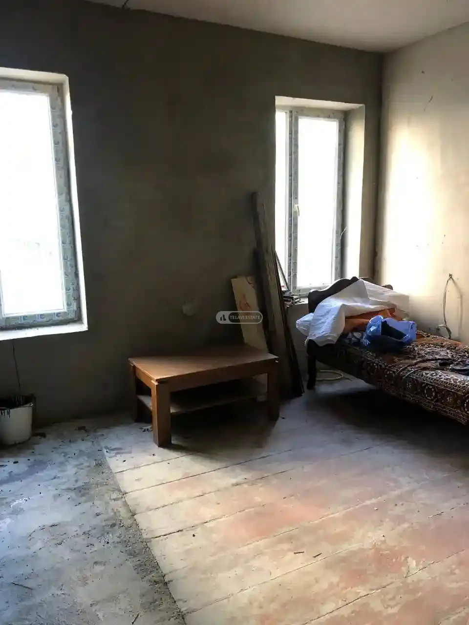 ბელეტაჟი სახლი მანსარდით თელავში