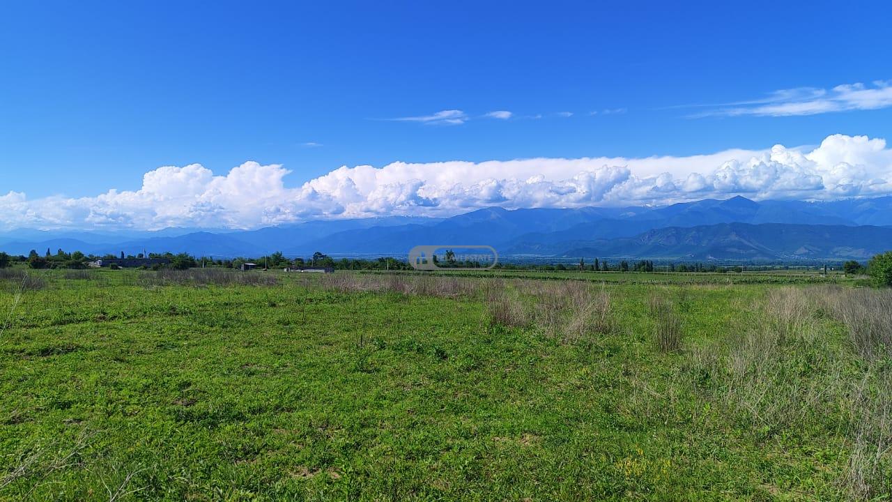 Продается земельный участок в Насамхрали